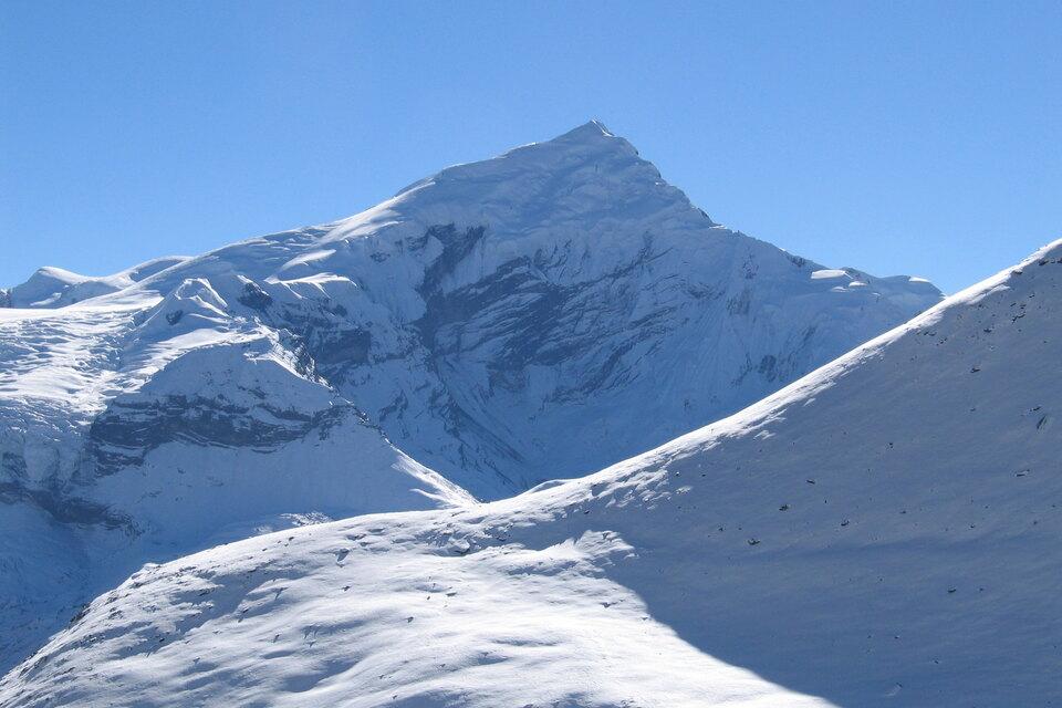 Chulu West Peak Climb