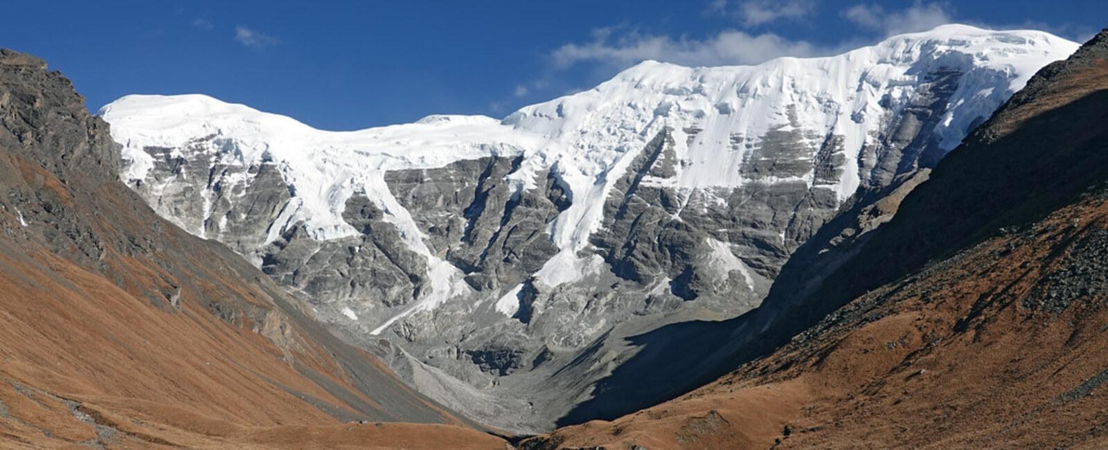 Yala Peak Climb with Gosaikunda and Helambu Trek